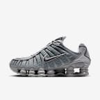 靴 NIKE SHOX TL LLIC SILVER 23 Nike Shox TL METALLIC SILVER/SUMMIT WHITE-WOLF GREY IH4466